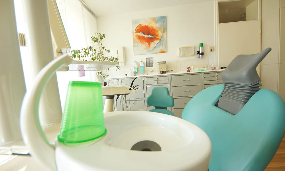 Zahnarztpraxis Dr Katrin Bleul-Fischhaber in Nauheim